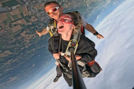 Saut en Parachute Tandem - Billet Groupe Multi- Zones