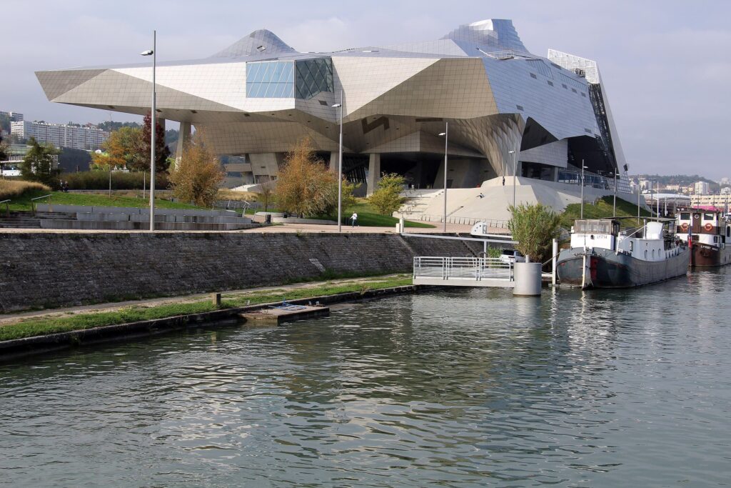 musée des confluences, source wikipedia